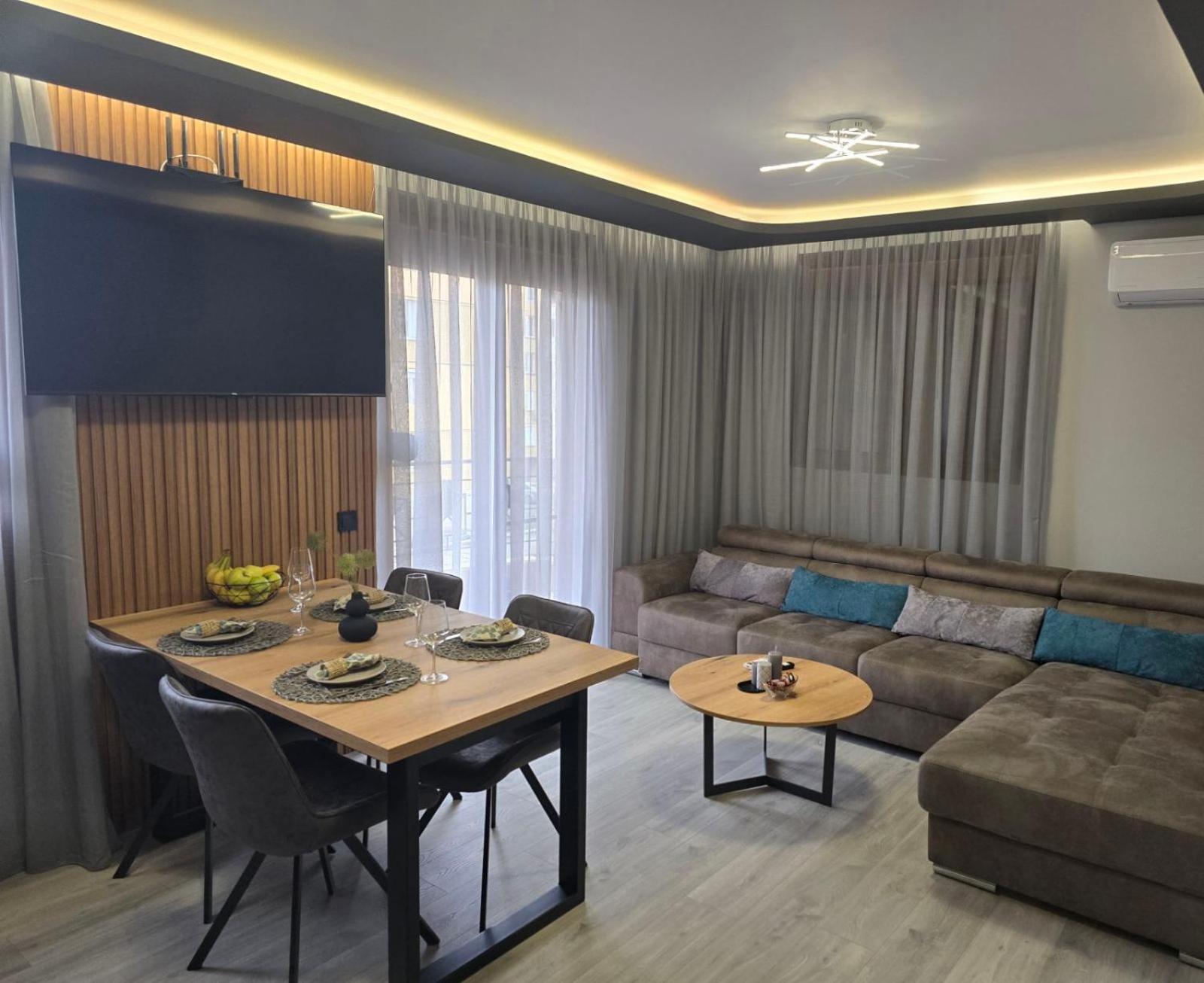 Luxury City Centre Appartment Iva Sliven Exterior foto